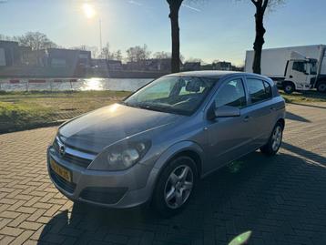 Opel Astra 1.4 Edition Automaat! beschikbaar voor biedingen