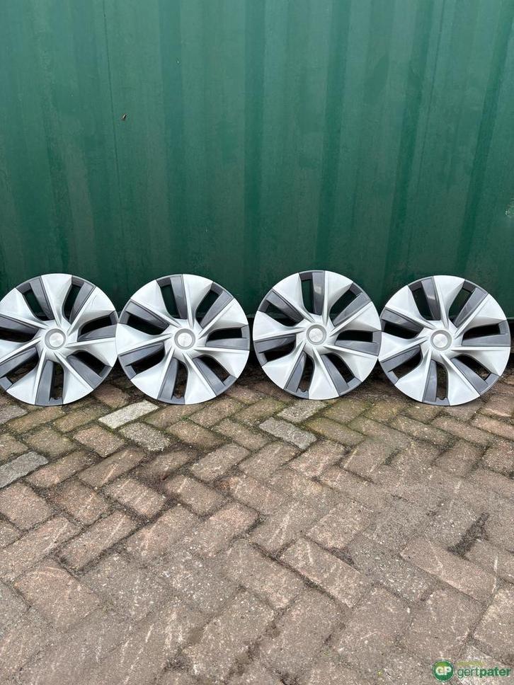 Wieldoppen Tesla Model Y 19 inch, Auto diversen, Wieldoppen, Gebruikt, Ophalen
