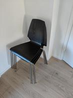 Zwarte houten stoelen met metalen poten, Ophalen, Gebruikt, Zwart, Vier