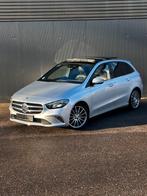 Mercedes-Benz B180d / 7G-DCT / Pano / Widescr. / Taxiklaar!!, Auto's, 4 cilinders, Leder en Stof, USB, Origineel Nederlands