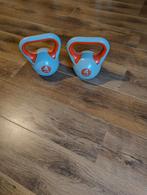 2 Kettlebells - 4 kg per stuk, Sport en Fitness, Fitnessmaterialen, Ophalen, Zo goed als nieuw, Buik, Kettlebell