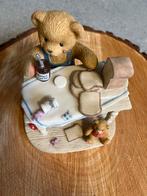 Cherished Teddies, Fred, Childhood Memories, Ophalen of Verzenden, Zo goed als nieuw, Beeldje, Cherished Teddies