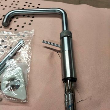 Nette gereviseerde Quooker 5 in 1 kraan. beschikbaar voor biedingen