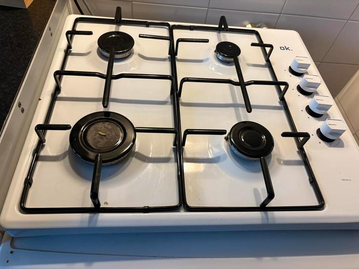 OK. Gasfornuis - 4 pits, Witgoed en Apparatuur, Fornuizen, Gebruikt, Vrijstaand, Gas, 4 kookzones, Minder dan 85 cm, Ophalen