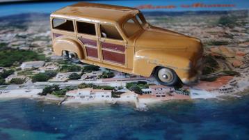 Fraaie Dinky Toys Plymouth Woody 1950, nr. 27F beschikbaar voor biedingen
