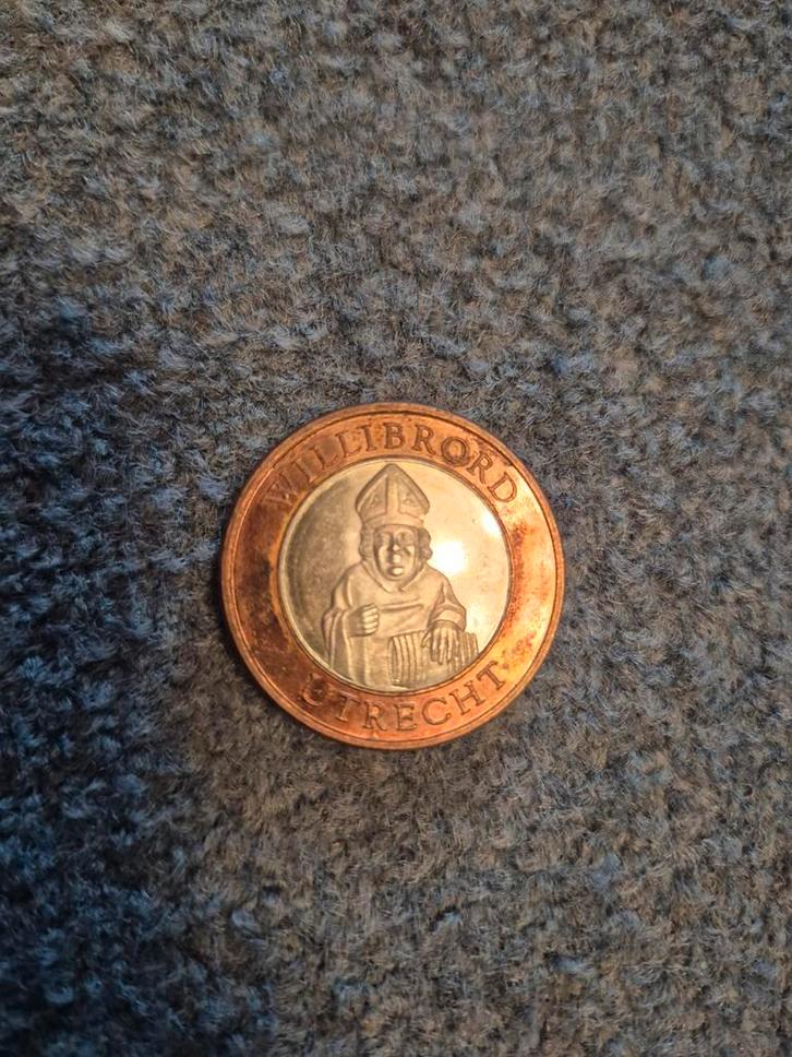 Willibrord Utrecht Penning 2005-1695, Antiek en Kunst, Antiek | Overige Antiek, Ophalen of Verzenden