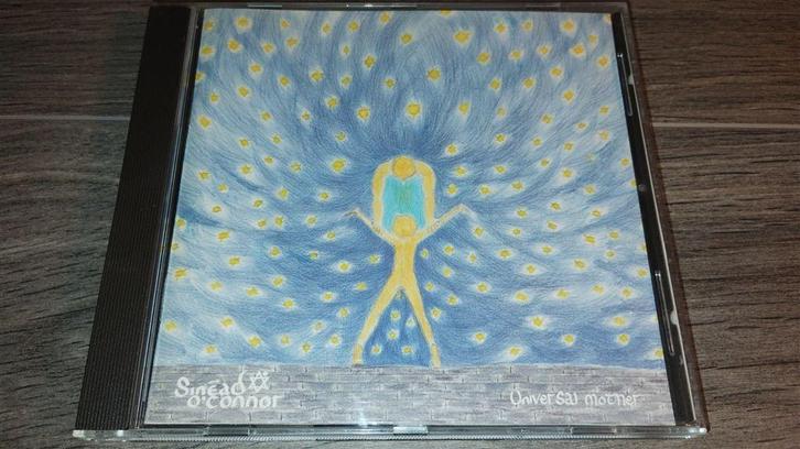 Sinead O Connor - Universal Mother, Cd's en Dvd's, Cd's | Pop, Zo goed als nieuw, 1980 tot 2000, Ophalen of Verzenden