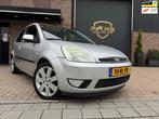 Ford Fiesta 1.3 Futura Airco Elk.Ramen APK Nieuw, Auto's, Ford, 1299 cc, Stof, Gebruikt, Zwart