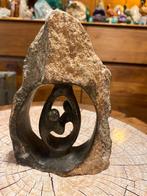 Stenen abstract beeld van steen,dansend paar, Antiek en Kunst, Kunst | Designobjecten, Ophalen of Verzenden