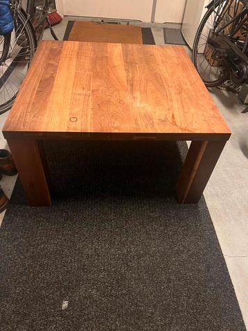 Kersenhouten Salontafel - 85x85cm beschikbaar voor biedingen