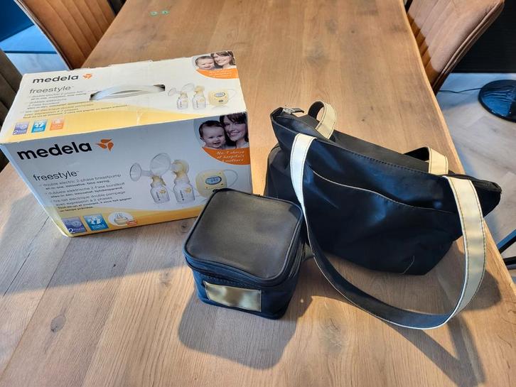 Medela freestyle dubbele elektrische 2-fase borstkolf, Doe-het-zelf en Verbouw, Adembescherming, Gebruikt, Ophalen