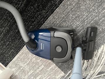 Stofzuiger Philips - Incl Nieuw Zakje - Werkt Goed - Schoon beschikbaar voor biedingen