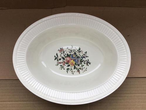 Wedgwood - schaal, Huis en Inrichting, Keuken | Servies, Zo goed als nieuw, Schaal of Schalen, Wedgwood, Porselein, Ophalen