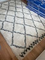 Vloerkleed, Ophalen, Gebruikt, Wit, 150 tot 200 cm