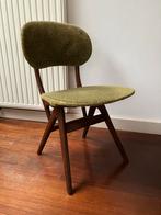 Vintage stoel met groene bekleding, Huis en Inrichting, Stoelen, Gebruikt, Overige kleuren, Drie, Ophalen of Verzenden