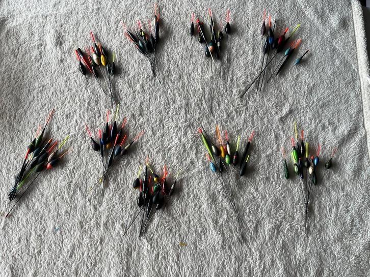 adv 334 / NIEUW mixpartij 90 dobbers, Watersport en Boten, Hengelsport | Witvissen, Nieuw, Dobber of Lood, Verzenden