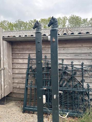 IJzeren Poort met Waaierpanelen beschikbaar voor biedingen