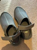 Ugg Zomerschoenen - Instappers, Ophalen of Verzenden, Zo goed als nieuw, UGG