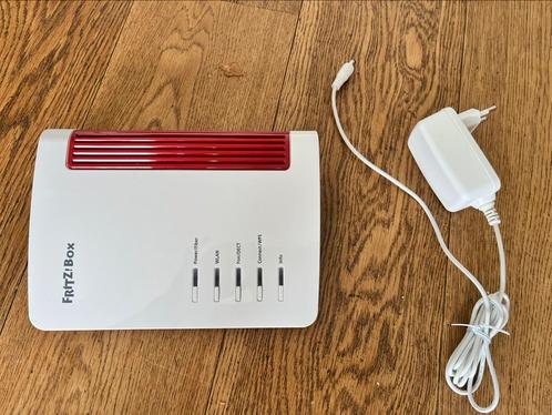 AVM Fritz!box 5530 glasvezelmodem fiber GPON (of XGS-PON), Computers en Software, Routers en Modems, Zo goed als nieuw, Router met modem