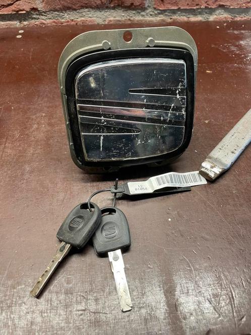 Seat achterklep bediening, Nieuw!, Auto-onderdelen, Overige Auto-onderdelen, Seat, Nieuw, Ophalen of Verzenden