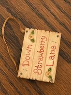 Cherished Teddies Ornament - Down Strawberry Lane, Ophalen, Zo goed als nieuw, Beeldje, Cherished Teddies