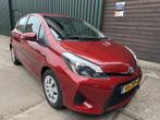 Toyota Yaris 1.5 Full Hybrid Aspiration Navi/Cruise NAP, Euro 5, Gebruikt, 4 cilinders, Origineel Nederlands