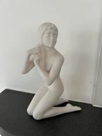 Goebel Zittend knielend meisje, Antiek en Kunst, Ophalen
