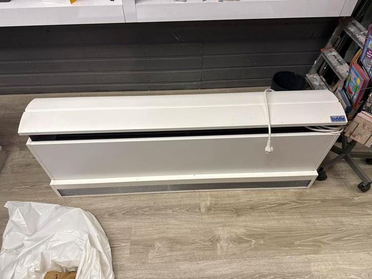 Luchtgordijn Biddle 1,5m, Doe-het-zelf en Verbouw, Verwarming en Radiatoren, Gebruikt, Overige typen, 800 watt of meer, Minder dan 30 cm