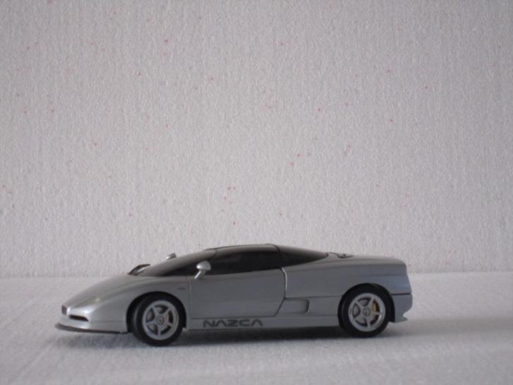 Revell Italdesign Nazca M14 1/18, Hobby en Vrije tijd, Modelauto's | 1:18, Zo goed als nieuw, Auto, Revell, Ophalen of Verzenden