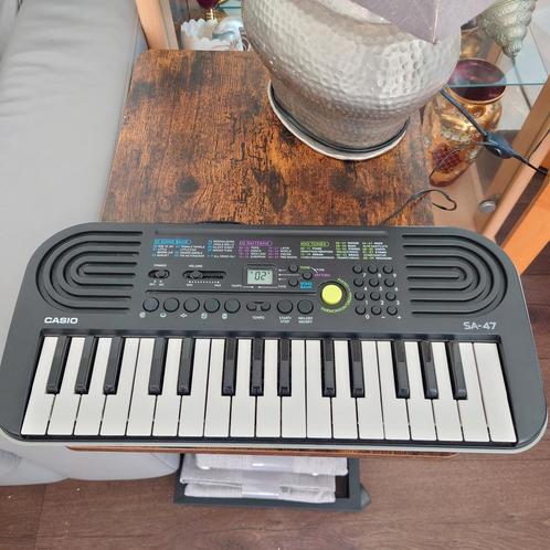 Casio keyboard met stroomadapter, Muziek en Instrumenten, Keyboards, Gebruikt, Overige aantallen, Casio, Ophalen