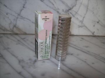 Clinique lipstick 17 strawberry ice beschikbaar voor biedingen