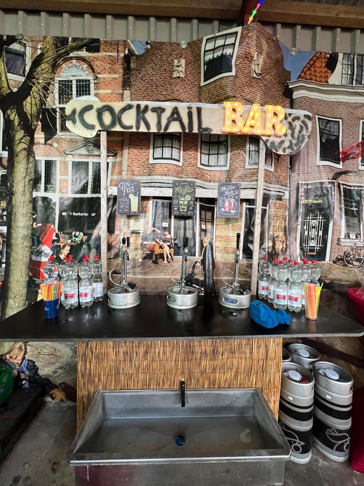 Complete Cocktailbar met Partypumps en Fusten, Hobby en Vrije tijd, Feestartikelen, Zo goed als nieuw, Overige typen, Ophalen