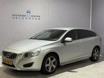 Volvo V60 1.6 T3 Kinetic // NAVI // CRUISE CONTROL beschikbaar voor biedingen