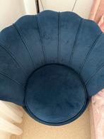 Blauwe velvet stoel in schelpvorm, Minder dan 50 cm, Minder dan 75 cm, Ophalen of Verzenden, Zo goed als nieuw