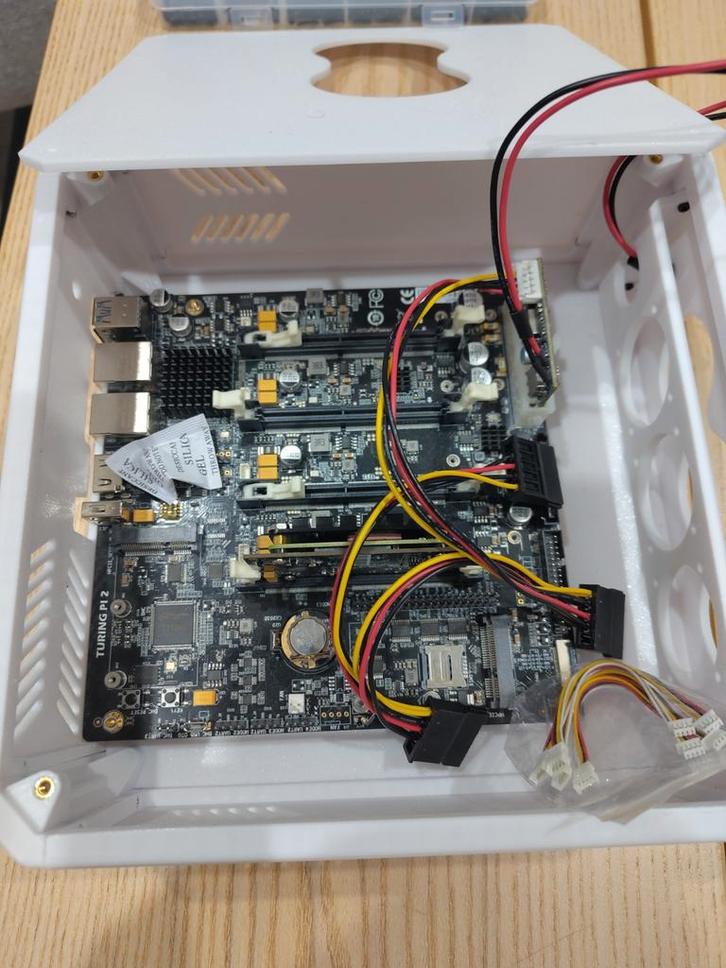 Turing Pi 2 met CM4 en custom case, Computers en Software, Desktop Pc's, Ophalen of Verzenden