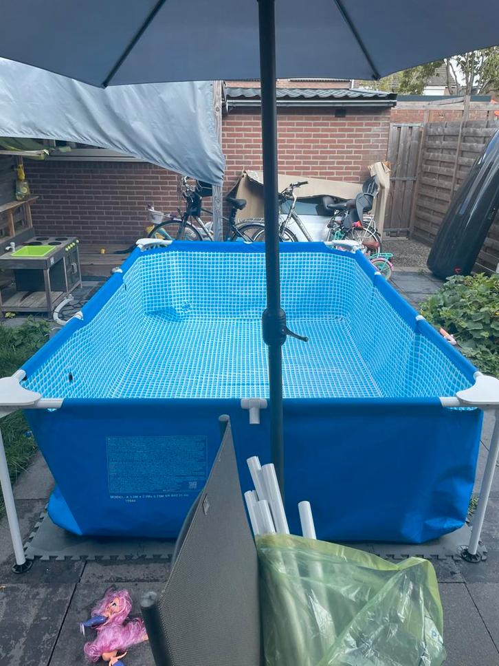 Intex Zwembad met Pomp en Stofzuiger, Tuin en Terras, Zwembad-toebehoren, Gebruikt, Overige typen, Ophalen