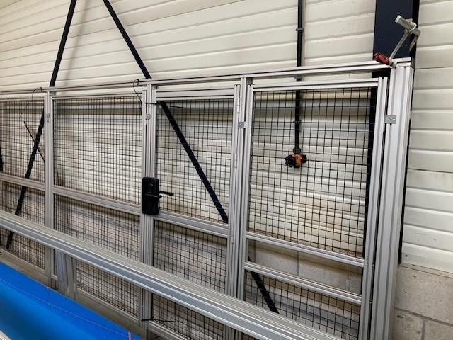 Hekwerk Item Systems met deur (industrieel), Tuin en Terras, Tuinhekken en Hekwerk, Ophalen of Verzenden, Zo goed als nieuw, Aluminium