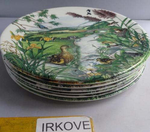 WEDGWOOD BRADEX SERIE WAND BORDEN * 7 Stuks *, Verzamelen, Porselein, Kristal en Bestek, Zo goed als nieuw, Bord of Schaal, Porselein