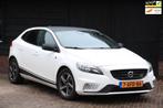 Volvo V40 2.0 D4 R-Design Business Camera/Leer/Parkeersensor, Auto's, Volvo, Voorwielaandrijving, Euro 5, Gebruikt, Zwart