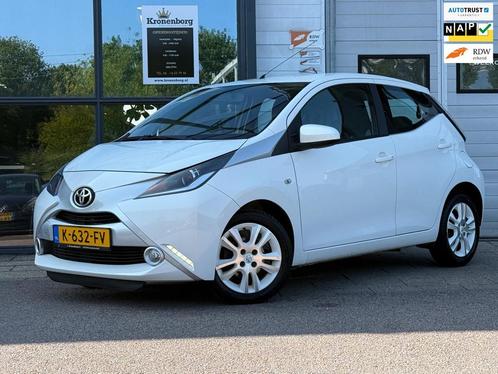 Toyota Aygo 1.0 VVT-i x-play, Camera, Cruise, Airco, NAP, Auto's, Toyota, Bedrijf, Te koop, Aygo, ABS, Achteruitrijcamera, Airbags