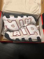 Nike air more uptempo ‘96 white/team red-summit white 42,5, Nieuw, Sneakers of Gympen, Nike, Verzenden