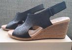 Clarks lederen dames sandalen, maat 6, zwart met sleehak, Kleding | Dames, Schoenen, Zwart, Zo goed als nieuw, Clarks, Sandalen of Muiltjes
