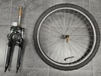 26"voorwiel + voorvork, Fietsen en Brommers, Fietsonderdelen, Gebruikt, Algemeen, Suntour, Ophalen