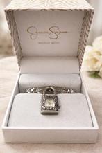 Jessica Simpson Zilverkleurig Armbandhorloge, Sieraden, Tassen en Uiterlijk, Horloges | Dames, Overige merken, Polshorloge, Nieuw