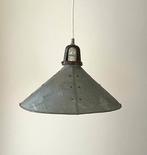 Franse industriële hanglamp zink / aluminium voor man cave?, Gebruikt, Ophalen of Verzenden, Minder dan 50 cm, Industrieel