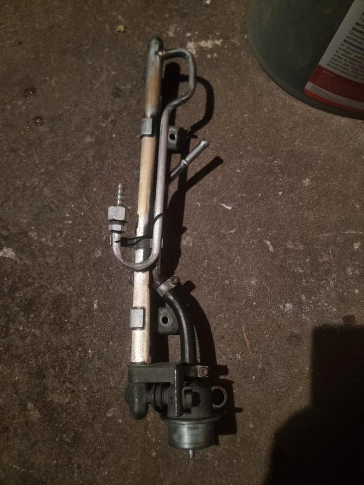 Volvo brandstofrails, Auto-onderdelen, Brandstofsystemen, Volvo, Gebruikt, Ophalen of Verzenden