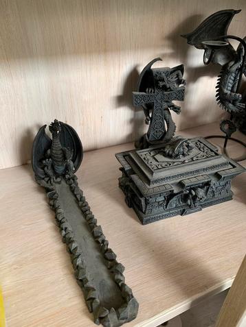 Draken beelden. 11 items. beschikbaar voor biedingen