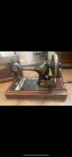 Antieke Singer Naaimachine, Ophalen