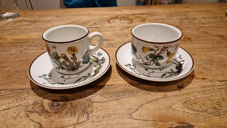 2 x kop en schotel Villeroy & Boch, Huis en Inrichting, Keuken | Servies, Zo goed als nieuw, Kop(pen) en/of Schotel(s), Overige stijlen