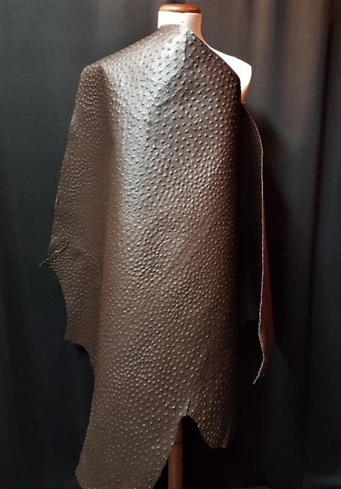 Rund - Leer Brown(zie omschrijving!)Mooie print!, Hobby en Vrije tijd, Stoffen en Lappen, Nieuw, Leer of Kunstleer, 30 tot 120 cm